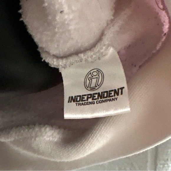 RipnDip White Hoodie Sweatshirt Cat Woman Necklace Leaf Graphic Read Description - Picture 7 of 12